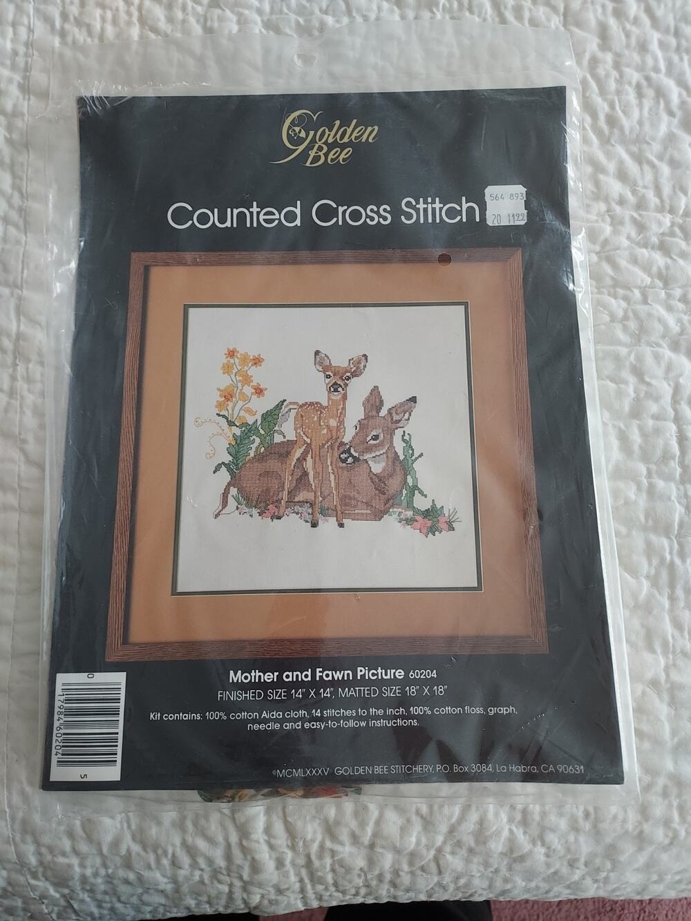 New Golden Bee Counted Cross Stitch Kit NWT 14" x 14" size USA made see descript